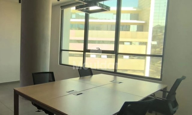 مكتب للإيجار بمساحة 148 م² في سيدي معروف، الدار البيضاء - 2