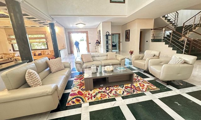 فيلا فسيحة تتكون من 7 غرف للبيع في سلا - 1000 م².