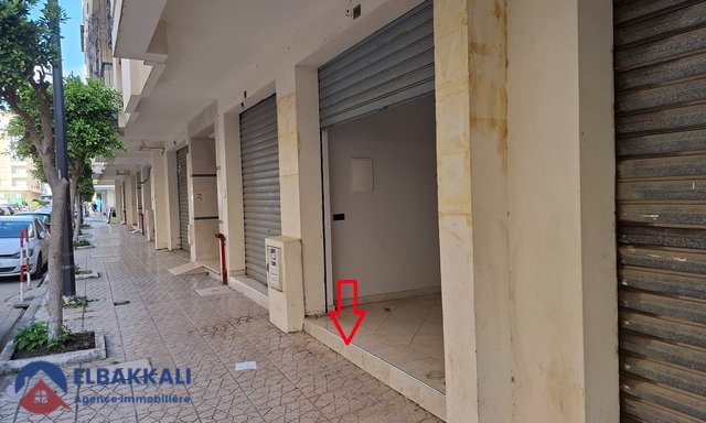 Local comercial en alquiler en Tánger, sector Marjane - 30m². — Tánger, Marjane