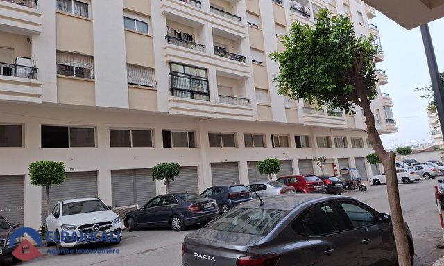 Local comercial en alquiler en Tánger, sector Marjane - 30m². — Tánger, Marjane - 10