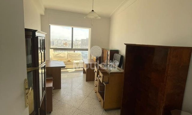 Biuro do wynajęcia o powierzchni 90 m² w Casablanca-Maarif, obok Oliveri, z 3 biurami.