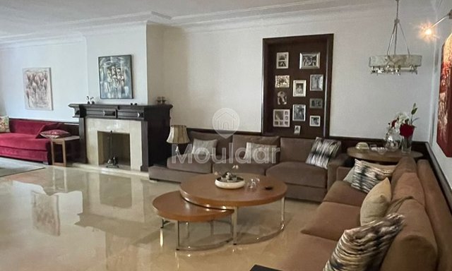 شقة فسيحة رائعة للإيجار في مثلث الذهب