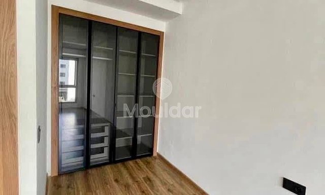 Puste studio do wynajęcia w dzielnicy Hôpitaux - 4