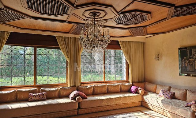 Villa spacieuse à vendre à Aïn Diab, Casablanca - 6 chambres, 1711 m²