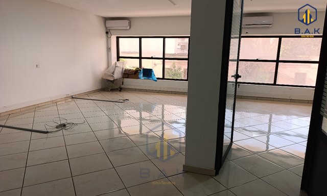 مكتب للإيجار في وسط المدينة — القنيطرة, المعمورة - 3