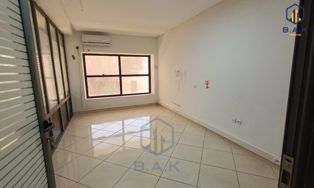 مكتب للإيجار في وسط المدينة — القنيطرة, المعمورة - 5