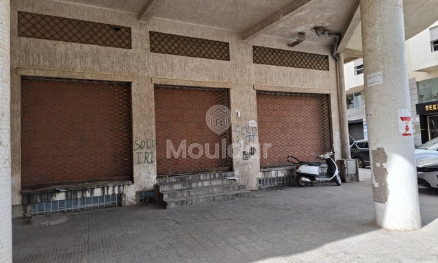 Opportunité d'investissement : Local commercial à Tanger de 152 m²