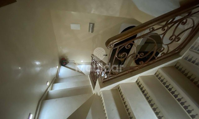 Villa 6 Chambres à Vendre à Marrakech - Targa, 245m² - 4