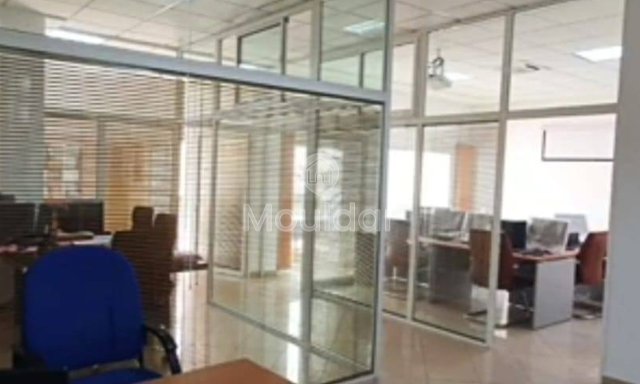 مكتب للإيجار: مساحة متميزة تبلغ 120م² في الدار البيضاء