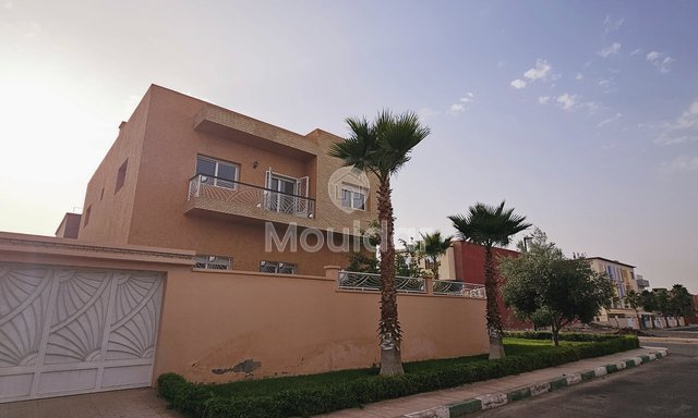 Βίλα πολυτελείας προς πώληση στο Μαρακές - 6 ευρύχωρα υπνοδωμάτια - 2