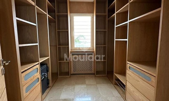 فيلا أحلام للإيجار في دار بوعزة - 4 غرف نوم - 4