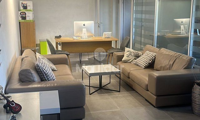 للبيع: مساحة تجارية مثالية في الدار البيضاء-كاليفورنيا، 382م² - 2