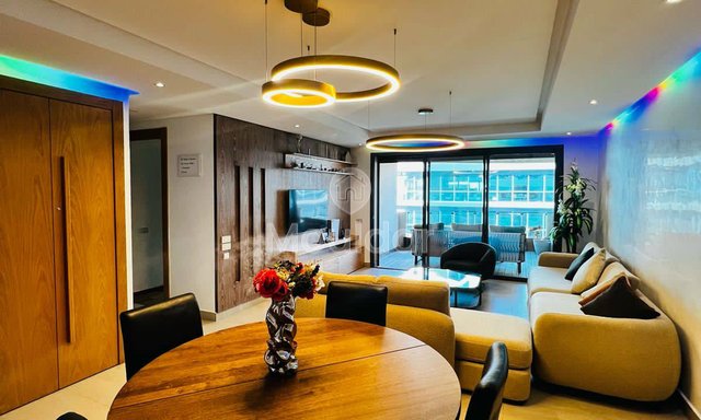 شقة للإيجار في مارينا الدار البيضاء: مساحة حياة مثالية