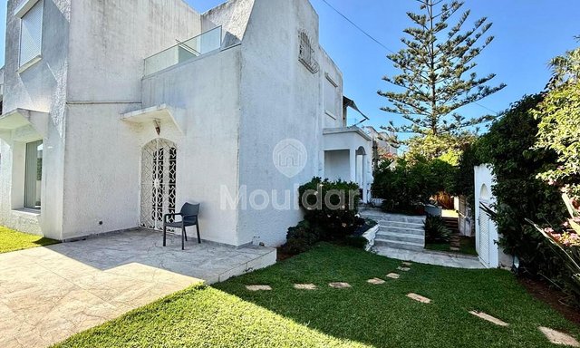 Villa Élégante à Vendre à Aïn Diab, Casablanca - 600 m² - 2