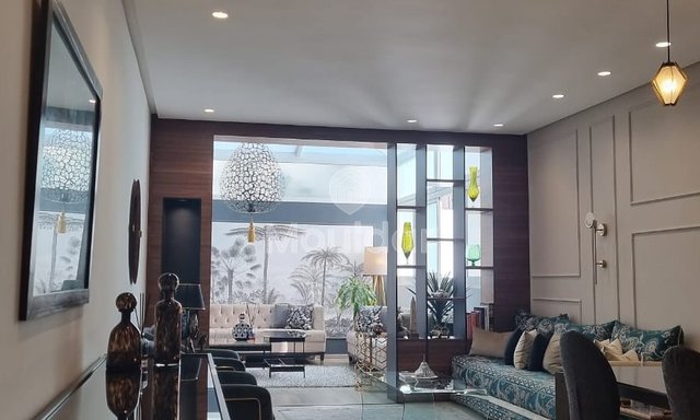 Charming 3-Bedroom Apartment for Sale in Casablanca - Racine - 2