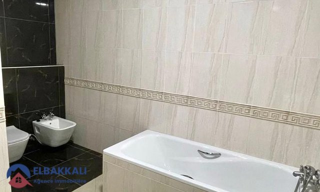 En venta: Apartamento espacioso de 3 habitaciones en Tánger - Iberia — Tánger, Iberie - 19