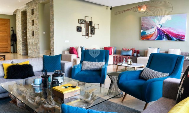 فيلا أحلام للإيجار في دار بوعزة - 3 غرف نوم - 2