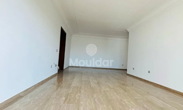 شقة للإيجار في الدار البيضاء: 3 غرف، 130م² - 2