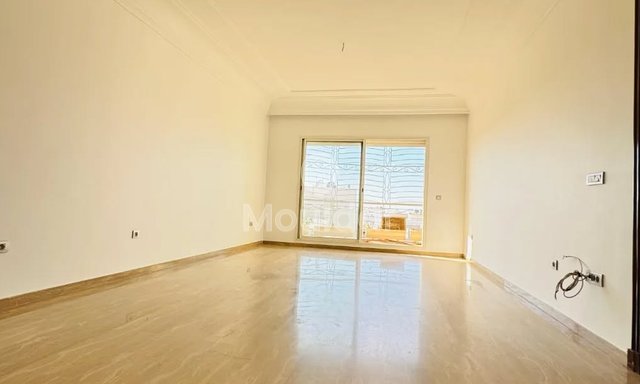 شقة للإيجار في الدار البيضاء: 3 غرف، 130م² - 4