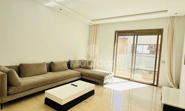 استوديو للإيجار في الدار البيضاء المعاريف - مثالي لك