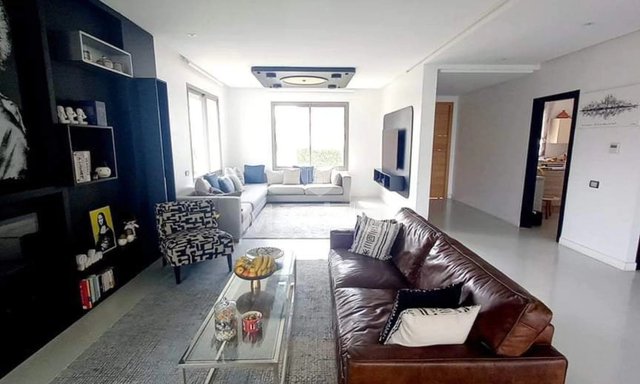 Ruime villa in Dar Bouazza: 5 kamers te koop - 3