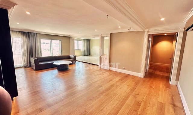 Casablanca Racine'de 3 Yatak Odalı Geniş Daire Kiralık - 2