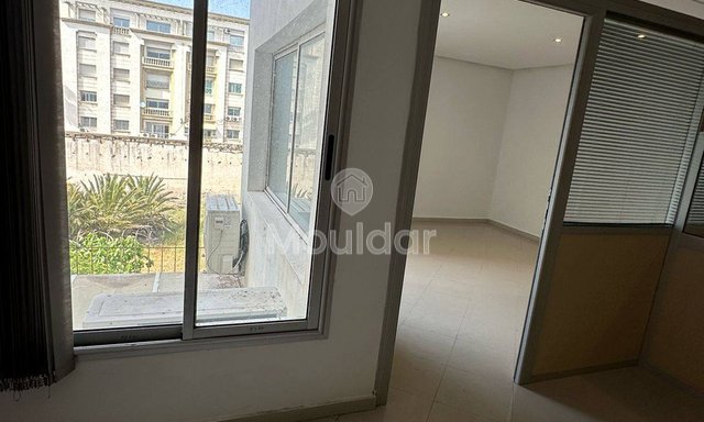 مكتب للبيع في الدار البيضاء المعاريف - 67م² من الإمكانيات - 4