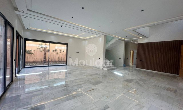 Villa di lusso a Marrakech Targa - 4 camere da letto in vendita