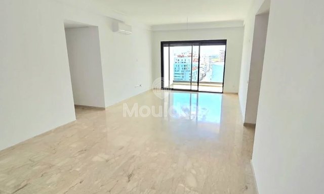 شقة حديثة للإيجار في مدينة المالية بالدار البيضاء - 3 غرف نوم