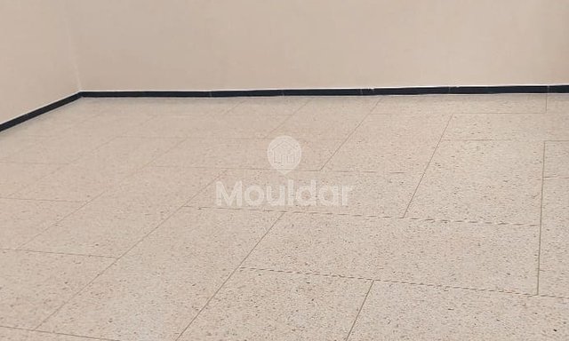 فيلا للإيجار في القنيطرة: ٤ غرف نوم واسعة! - 2