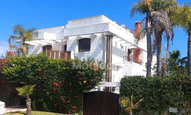 فيلا فسيحة في القنيطرة: 7 غرف، 620م² من الفخامة