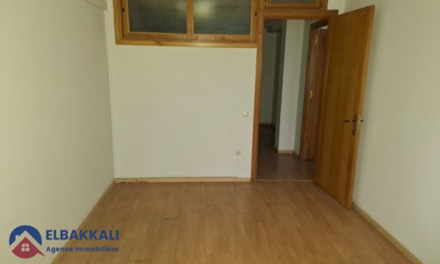 Oficina en venta en Tánger: 80m² con 4 habitaciones — Tánger, Administratif - 6