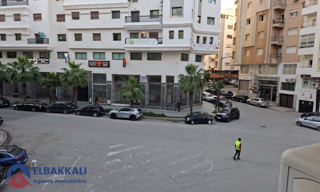 مكتب للإيجار في وسط مدينة طنجة: 80م² مع 4 غرف - 3