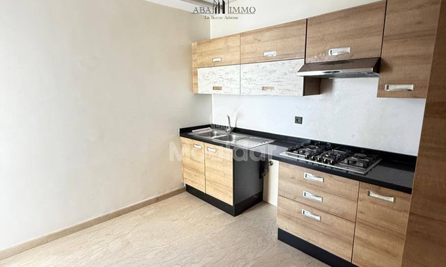 In affitto: Appartamento di alto livello nel quartiere L'Oasis, Casablanca – 2 camere da letto - 4
