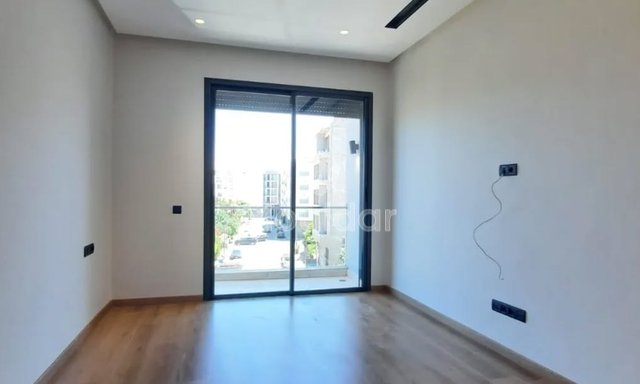 Luminoso Appartamento in affitto a Casablanca - 3 camere spaziose - 3