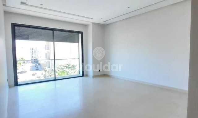 Luminoso Appartamento in affitto a Casablanca - 3 camere spaziose