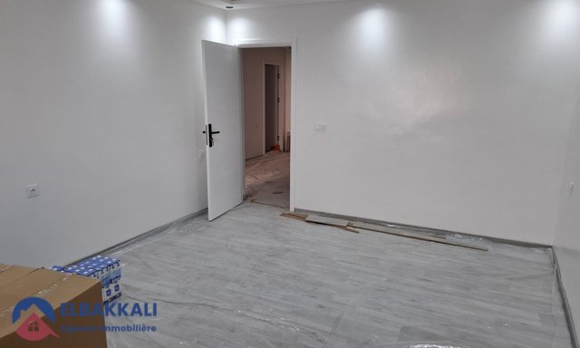 Espacio de Oficina en Alquiler en Tánger - Drissia, 85m² — Tánger, Drissia - 6