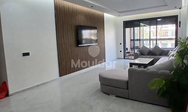 شقة فسيحة للإيجار في الدار البيضاء - عين الشق - 3