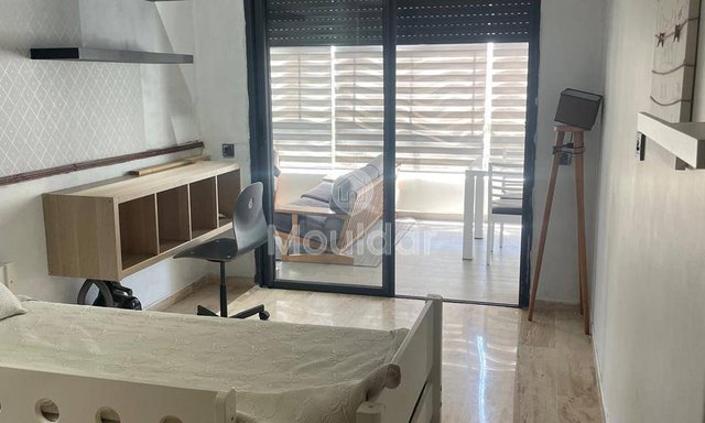 شقة للإيجار في دار بوعزة: غرفتان، راحة تامة - 3