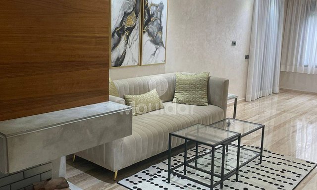 شقة للإيجار في دار بوعزة: غرفتان، راحة تامة