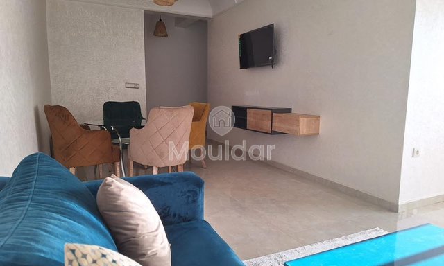 Çok güzel, tamamen yeniden dekore edilmiş ve mobilyalı daire, Sidi Abderrahmane Bulvarı üzerinde, parkın karşısında