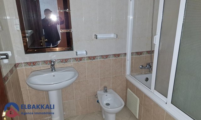 Bonito apartamento sin vis-à-vis en el centro de Tánger — Tánger, Centro de la ciudad - 15