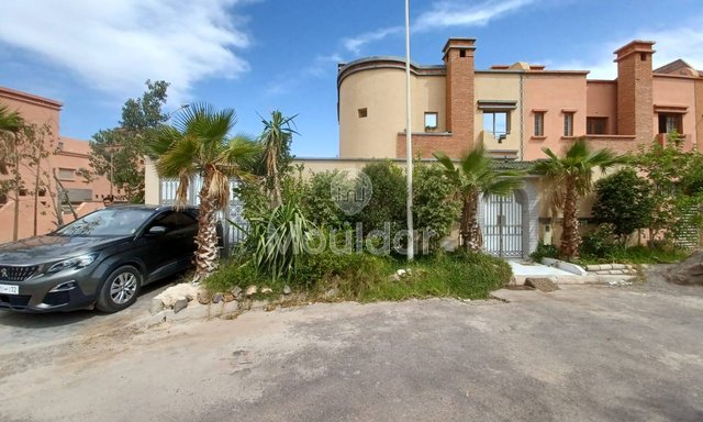 Villa à venda em Marrakech Tamnsourt: elegância em 298 m²