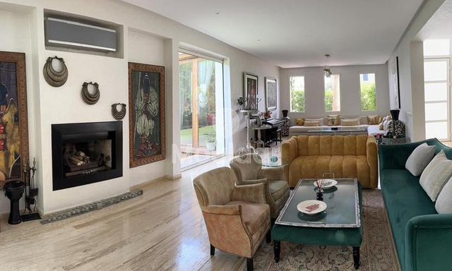 فيلا استثنائية في دار بوعزة: واحتك الفاخرة