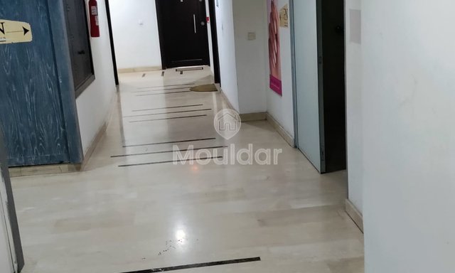 مكتب للإيجار في الدار البيضاء سيدي بليوط، مساحة 63م²