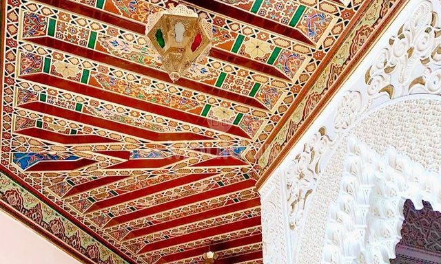 Villa de Luxe à Vendre à Marrakech - Targa, 6 Chambres - 4