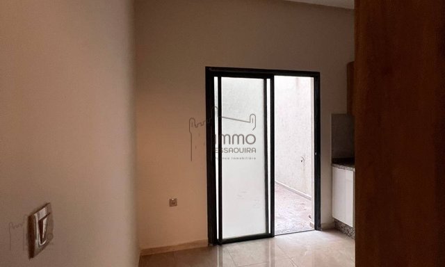 شقة في الطابق الأرضي 2 غرف نوم للبيع في قلب الصويرة - 2