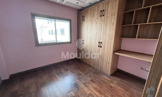 شقة جميلة للإيجار في الدار البيضاء - 4 غرف فسيحة - 2