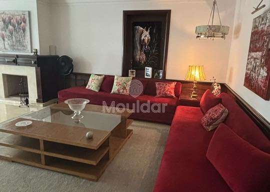 Kiralık: Racine, Casablanca'da 3 odalı geniş daire