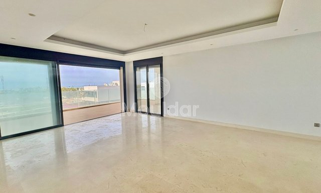 شقة رائعة مكونة من 3 غرف للإيجار في عين دياب، الدار البيضاء